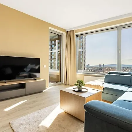 Skypark's Royal Castle View Apartamento Bratislava